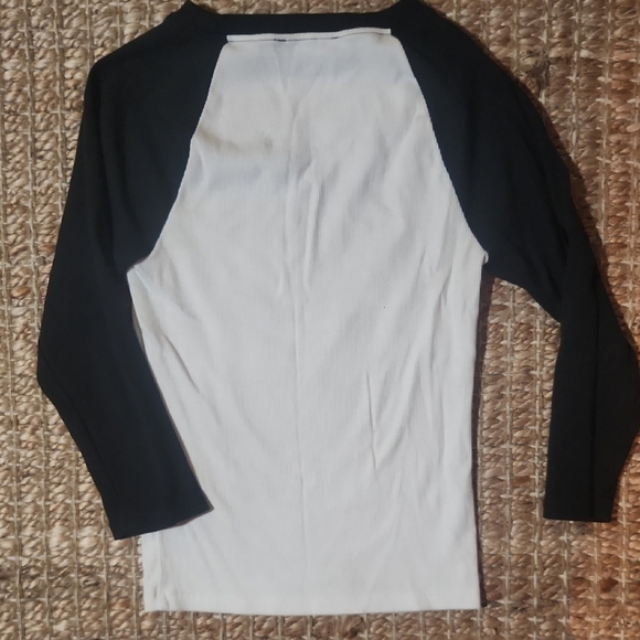 Forever 21 Black and White Long Sleeve Tee - Picture 6 of 6